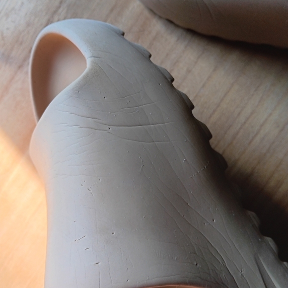 Adidas YEEZY Slide Bone 2020 - Picture 4 of 13